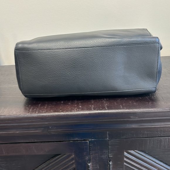 Alexander McQueen Leather Tote - Picture 5 of 14